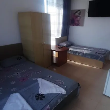 Апартамент Mira Bay 2